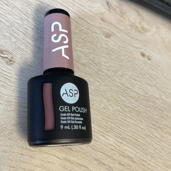 Gel Polish ASP (needs a light to cure) color is Whsper - Picture 4 of 4